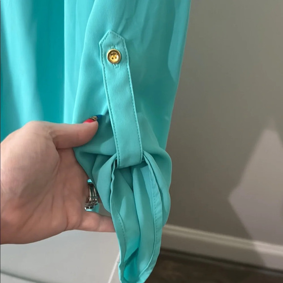 Tacera Blue Relaxed Blouse with Cuffed Sleeves - Picture 3 of 9